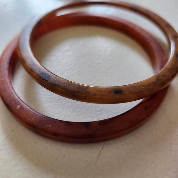 Vintage Bakelite Bangle Bracelets - Picture 4 of 6